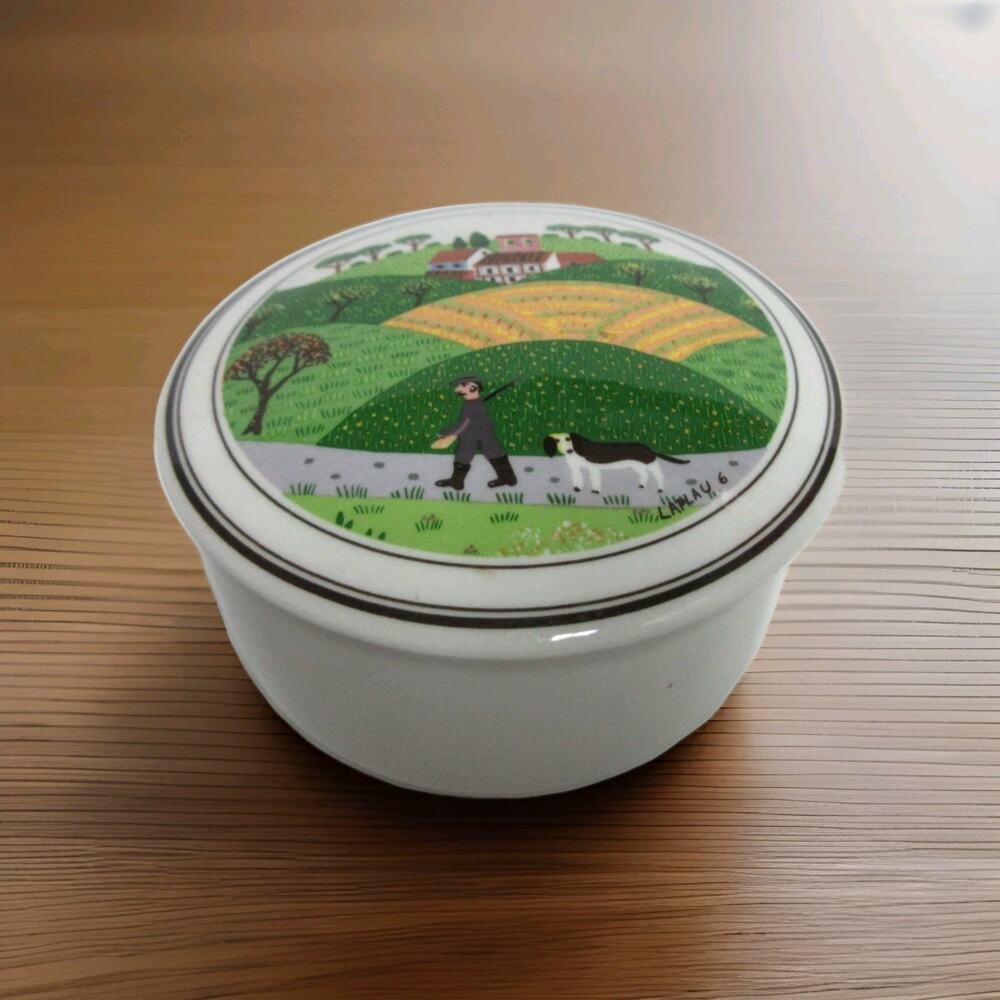 VILLEROY & BOCH DESIGN NAIF PORCELAIN TRINKET BOX LUXEMBOURG 4" JAR Hunter & Dog